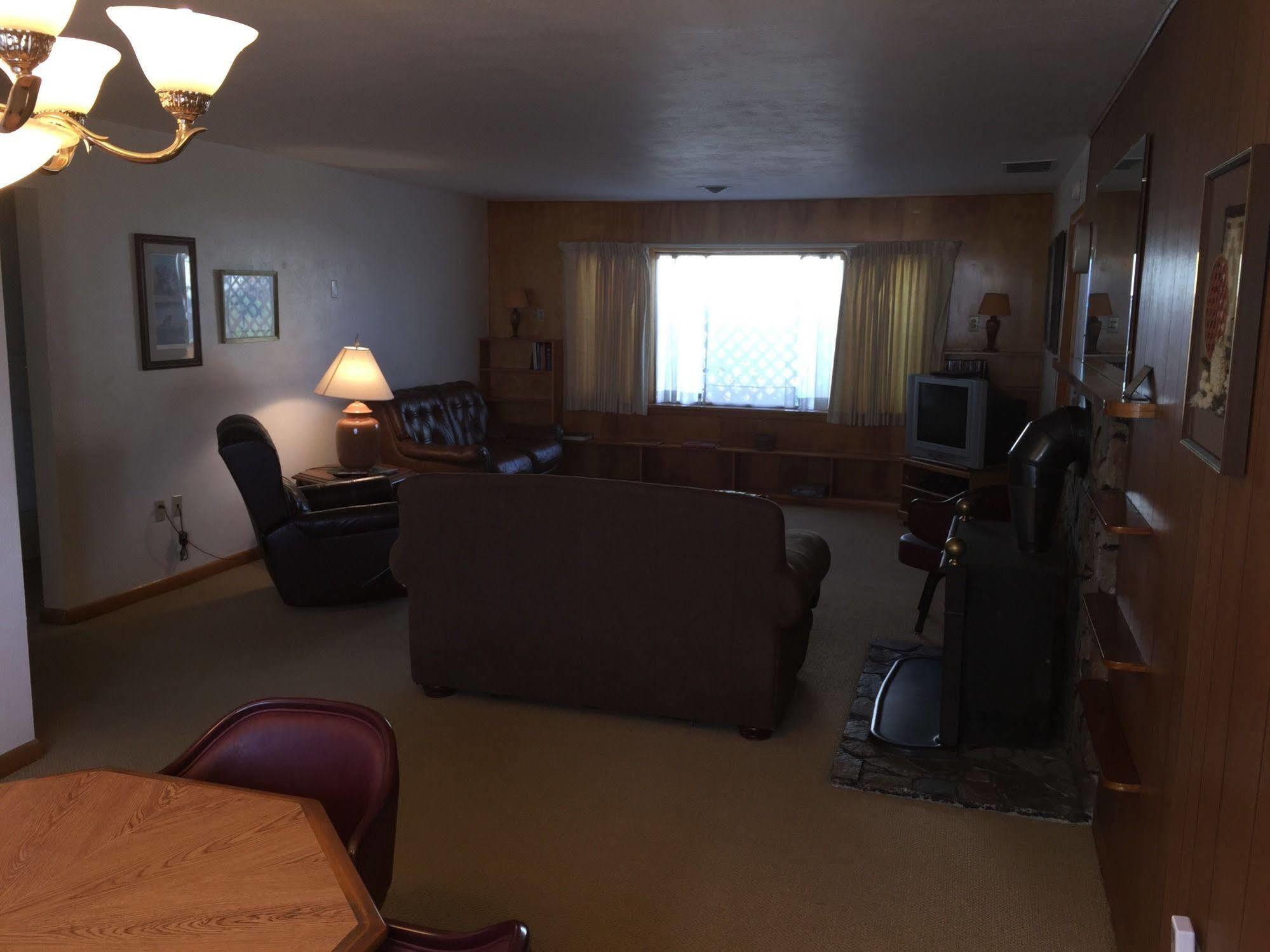 The Davenport Motel Экстерьер фото