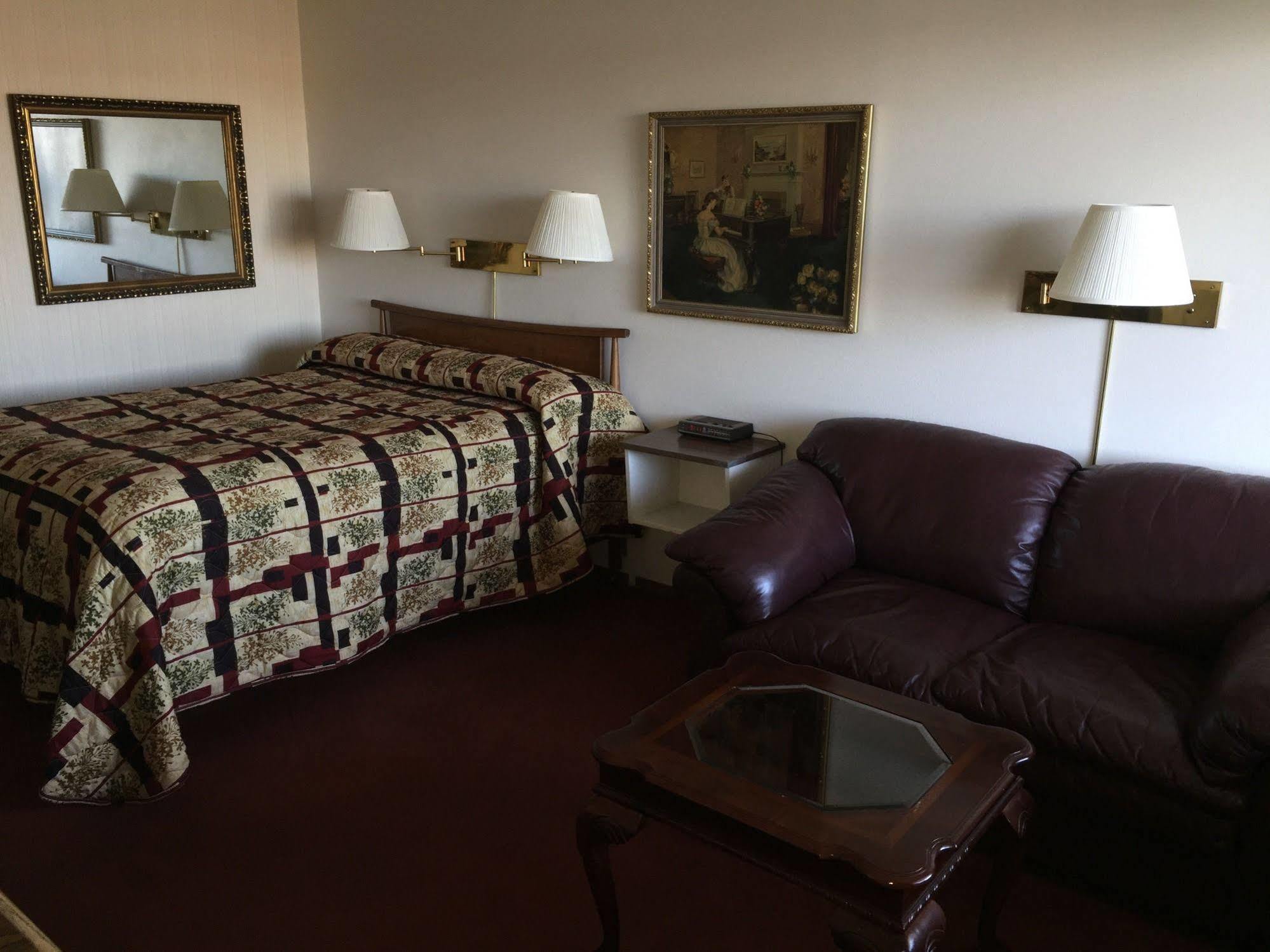 The Davenport Motel Экстерьер фото