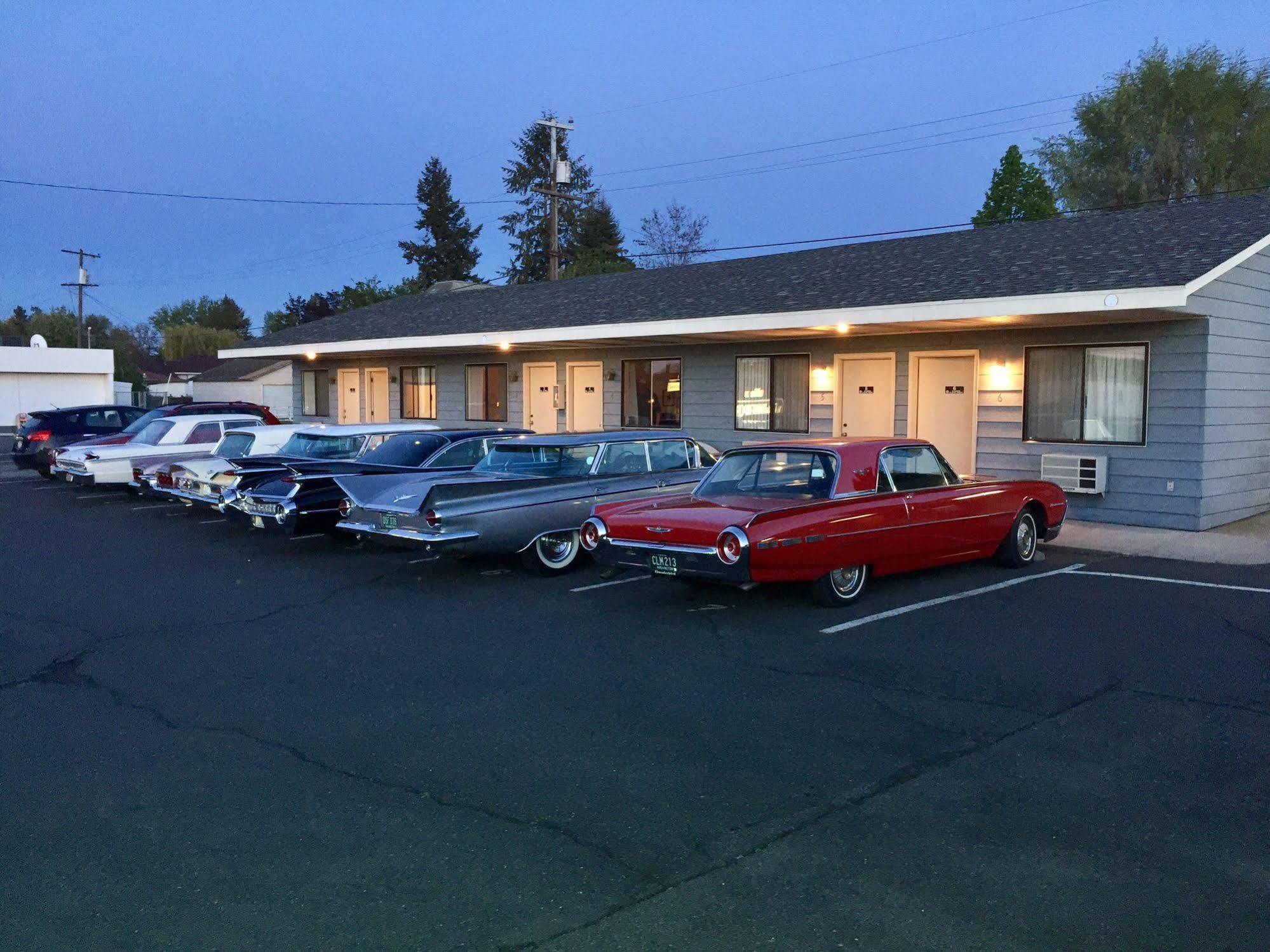 The Davenport Motel Экстерьер фото