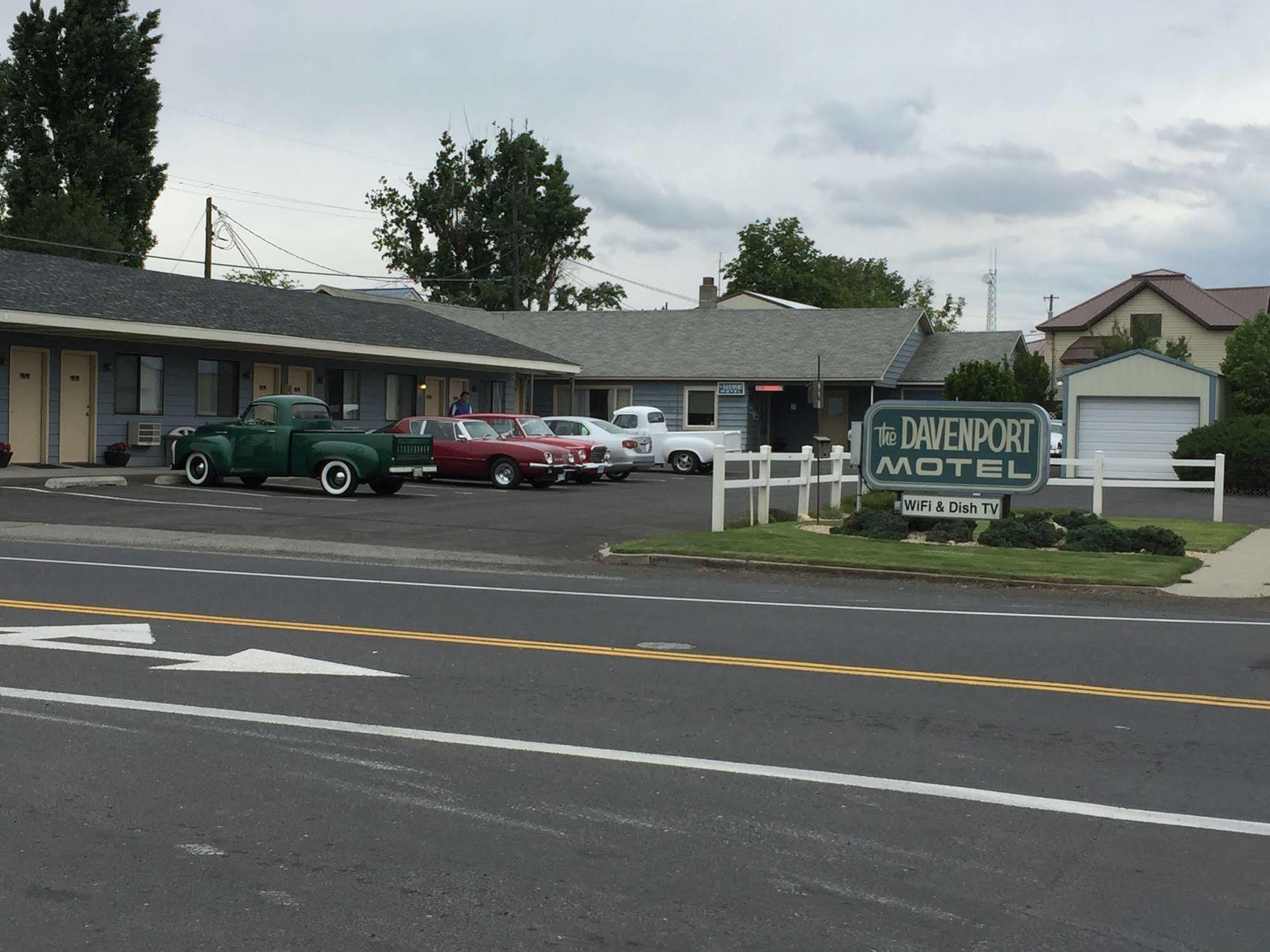 The Davenport Motel Экстерьер фото